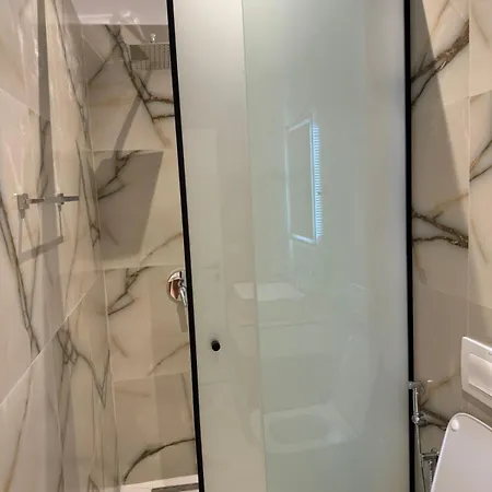 Ola Apartment